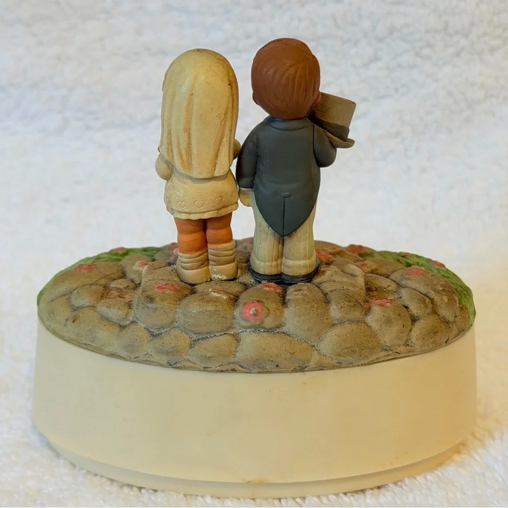 Vintage Enesco Here Comes the Bride musical figurine
